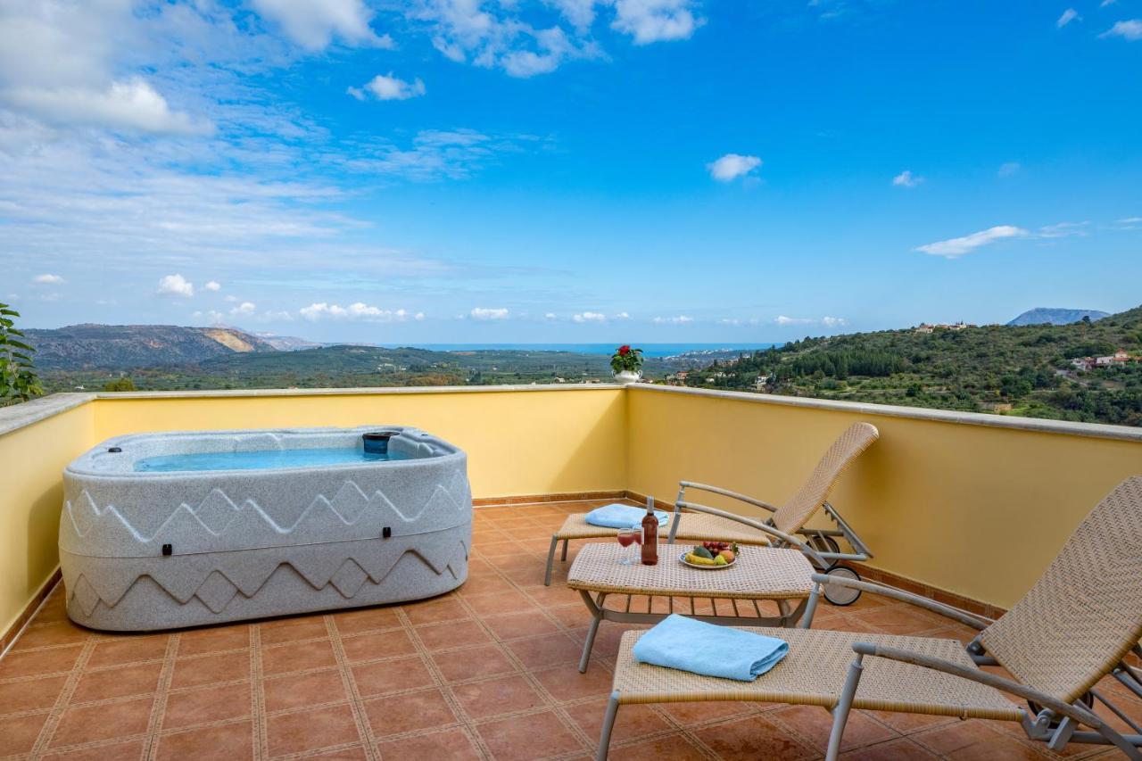 Villa Erontas - Private Heated Jacuzzi Makhairoí エクステリア 写真