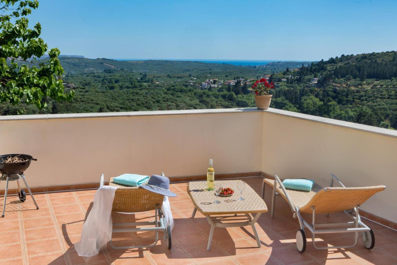 Villa Erontas - Private Heated Jacuzzi Makhairoí エクステリア 写真