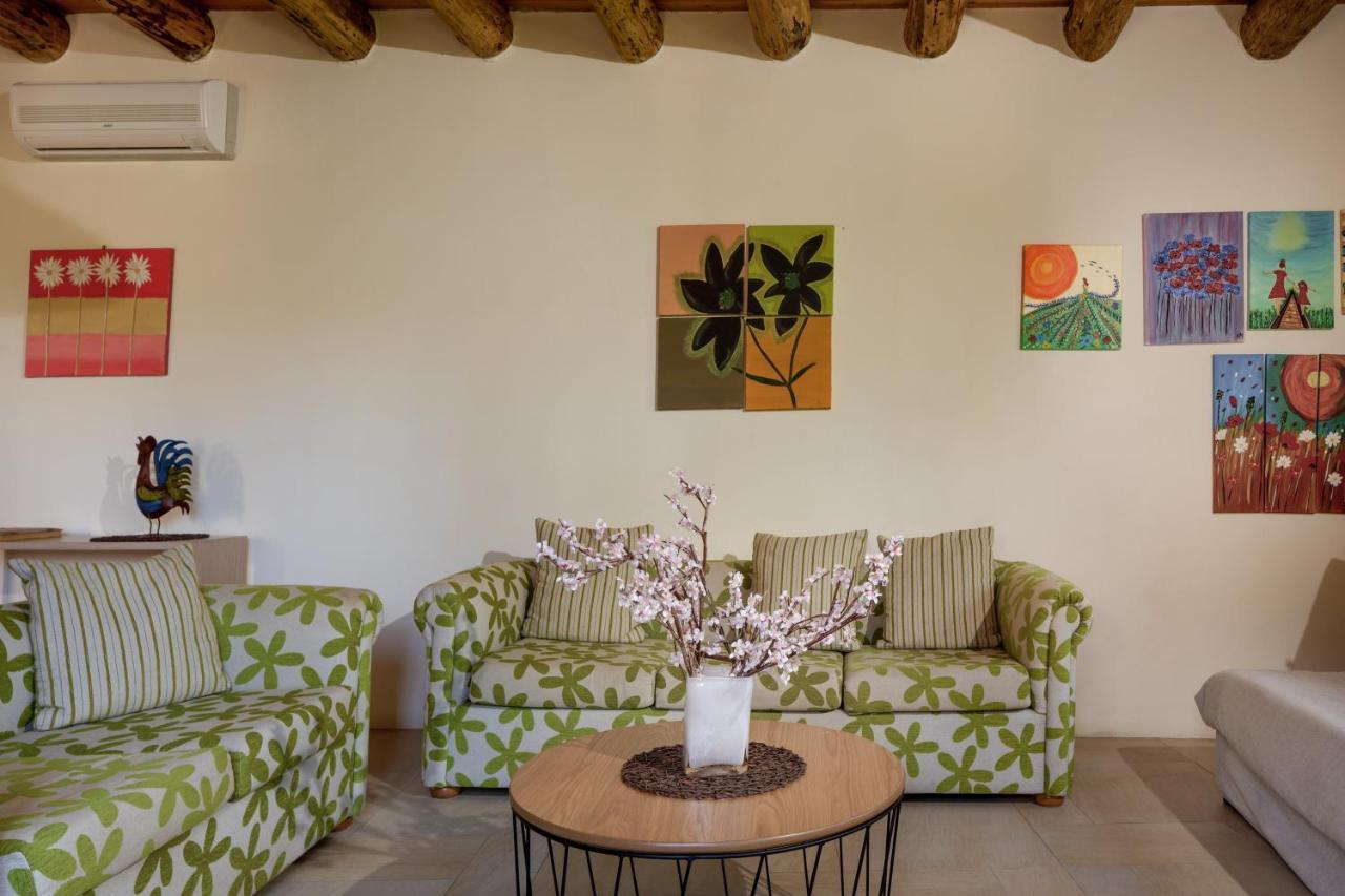Villa Erontas - Private Heated Jacuzzi Makhairoí エクステリア 写真